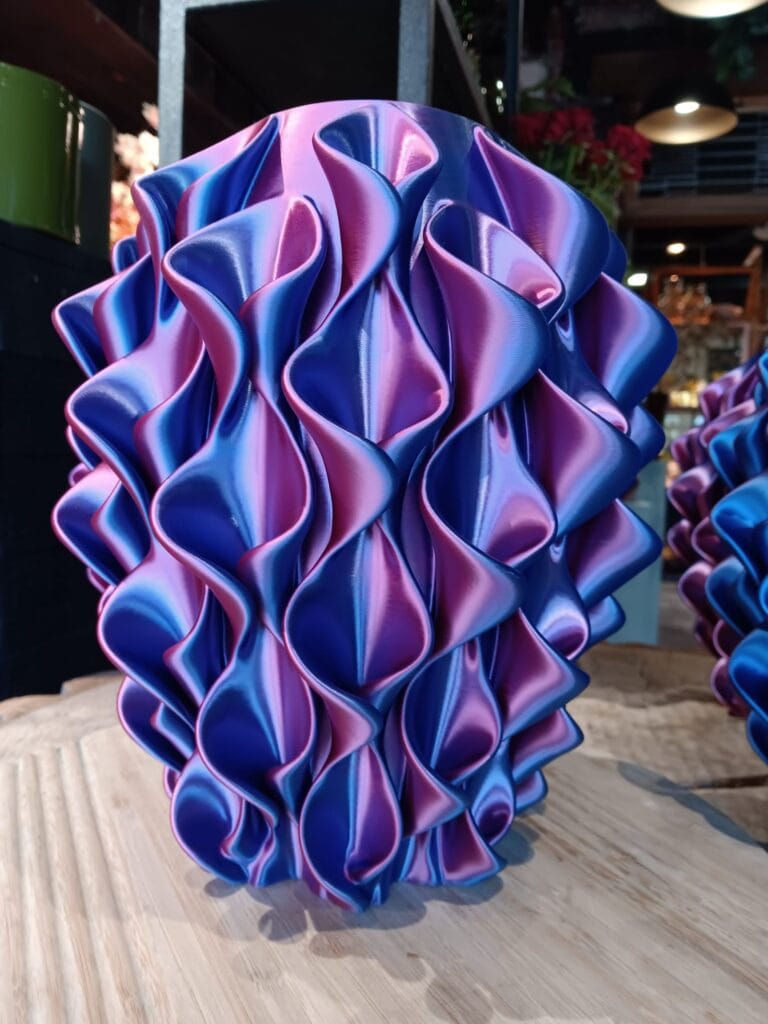 3d Vaas Roze-Paars-Blauw